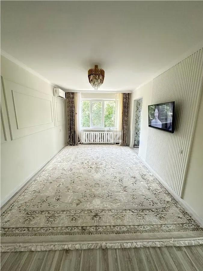 Продажа 3-комнатной квартиры, 65 м², мкр-н Аксай-3, дом  1 в Алматы