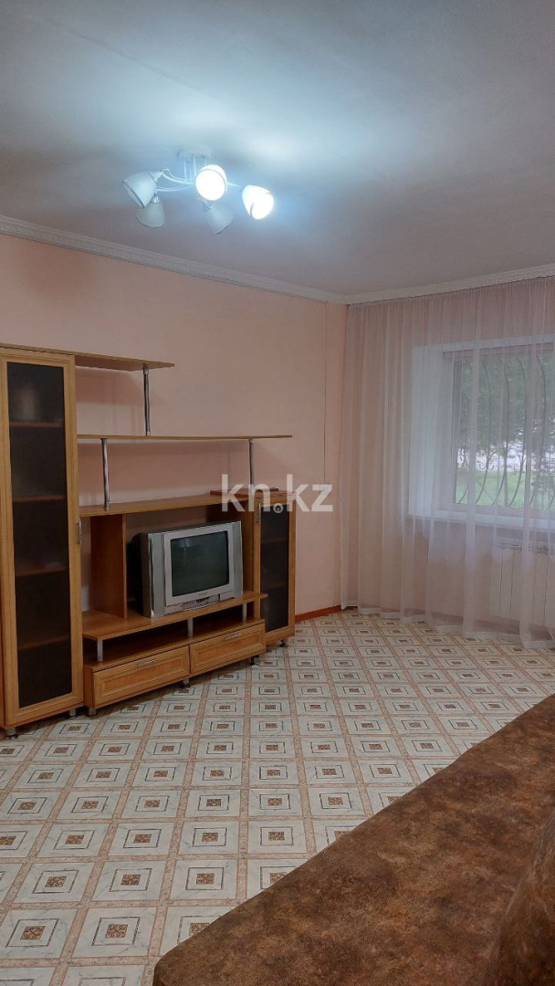 Аренда 2-комнатной квартиры, 41 м², ул. Лободы, дом  32 - Аренда  двухкомнатных квартир помесячно в Караганде фото 1 из 11