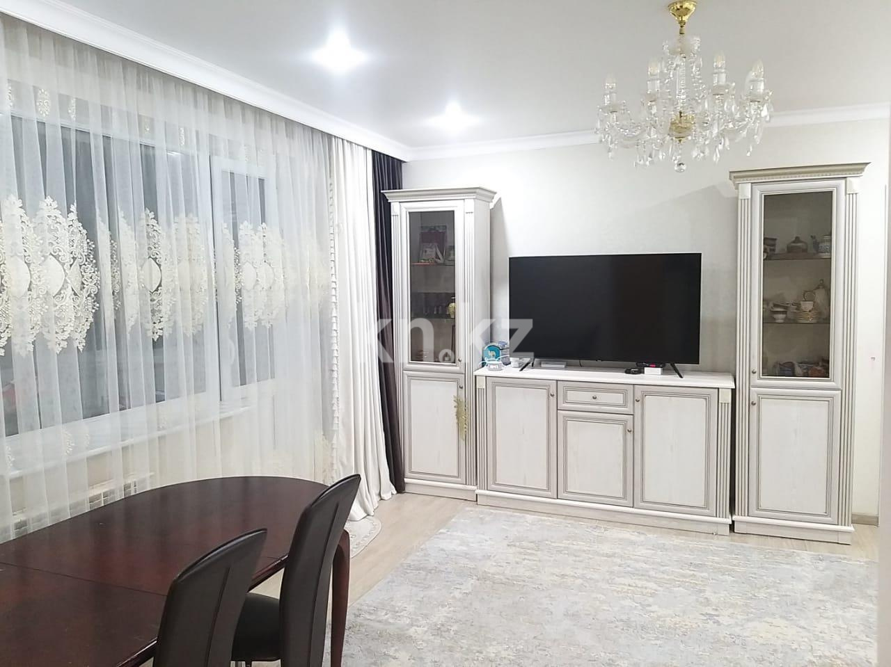Продажа 4-комнатной квартиры, 86 м², мкр-н Степной-4 - Продажа  четырехкомнатных квартир в Караганде фото 1 из 24