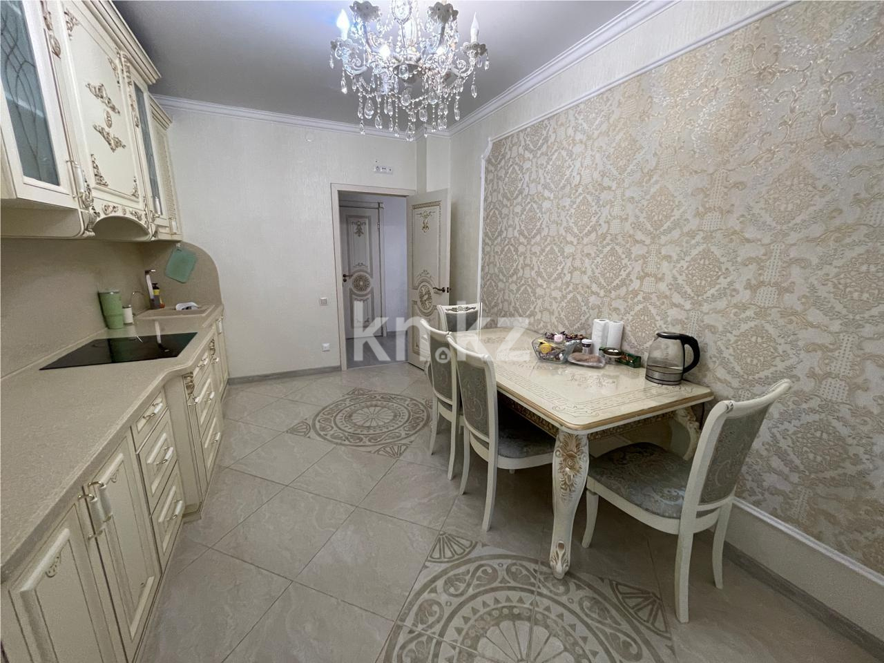 Продажа 3-комнатной квартиры, 107 м², пр. Республики в Караганде - фото 14