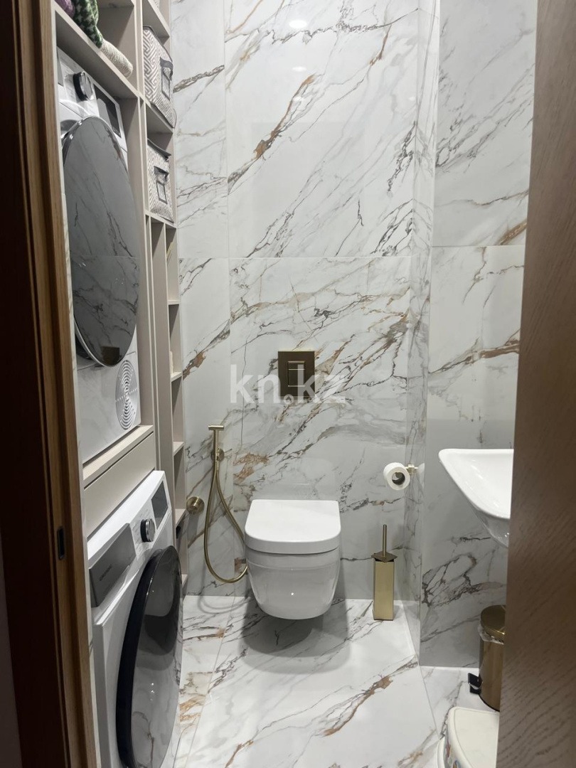 Продажа 4-комнатной квартиры, 127.7 м² - Продажа четырехкомнатных квартир от собственников в Астане - страница 3 фото 16 из 22