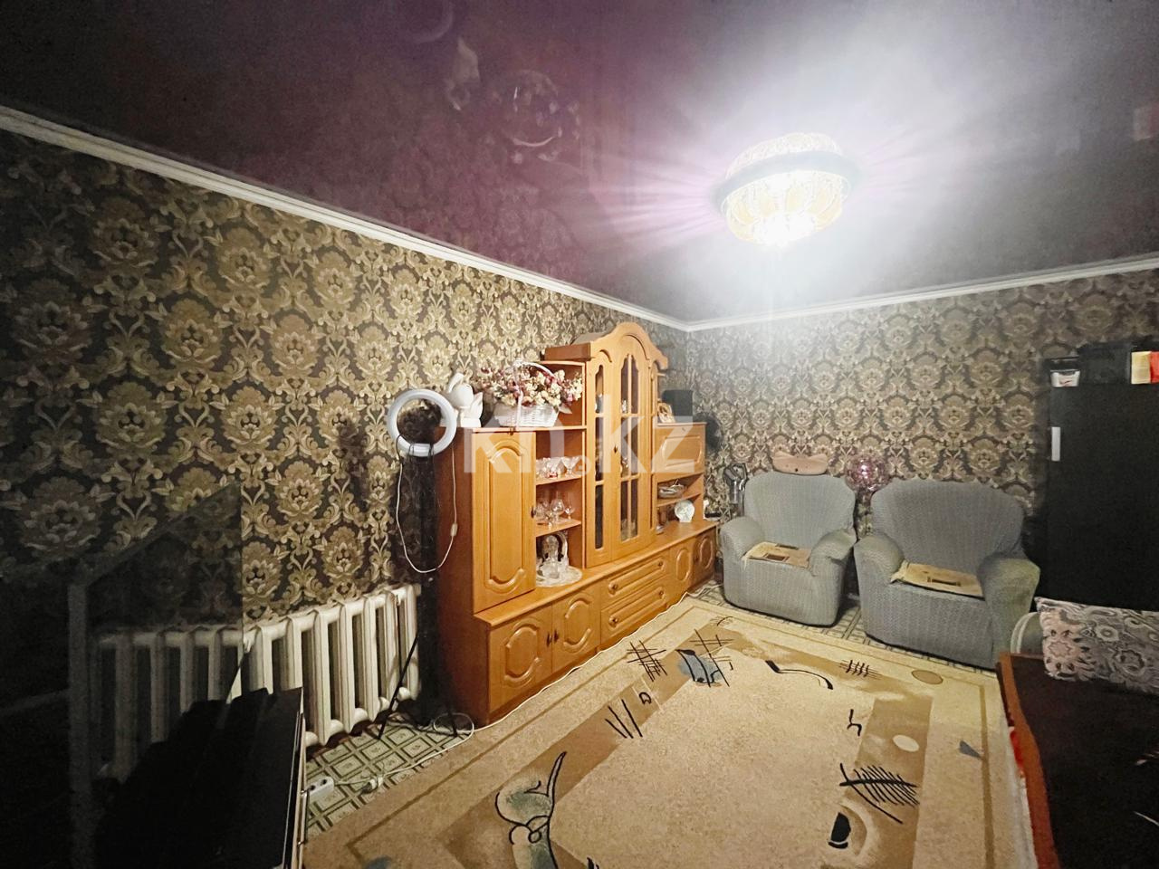 Продажа 2-комнатной квартиры, 47 м², мкр-н Мамраева (Восток-5), дом  15 - Продажа квартир в Караганде фото 2 из 12