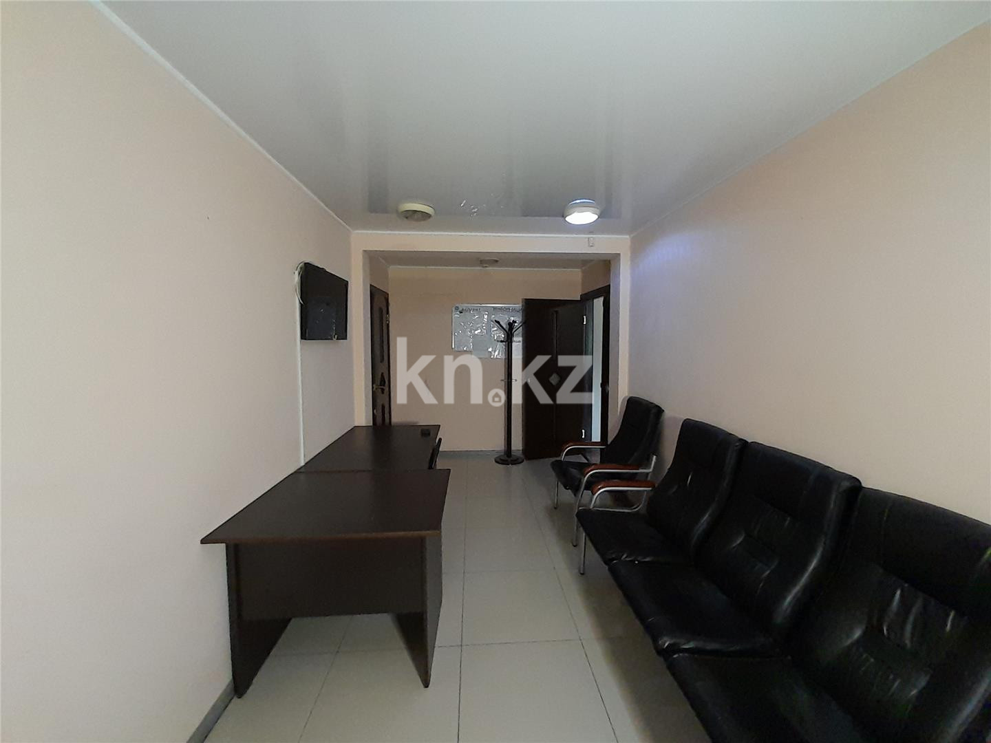 Продажа , 50 м², мкр-н 7-й - Продажа офисных и торговых помещений в Темиртау фото 3 из 9