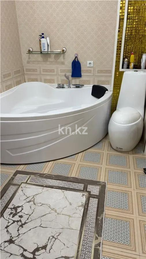 Продажа 3-комнатной квартиры, 80 м², ул. Айманова, дом  140 в Алматы - фото 5