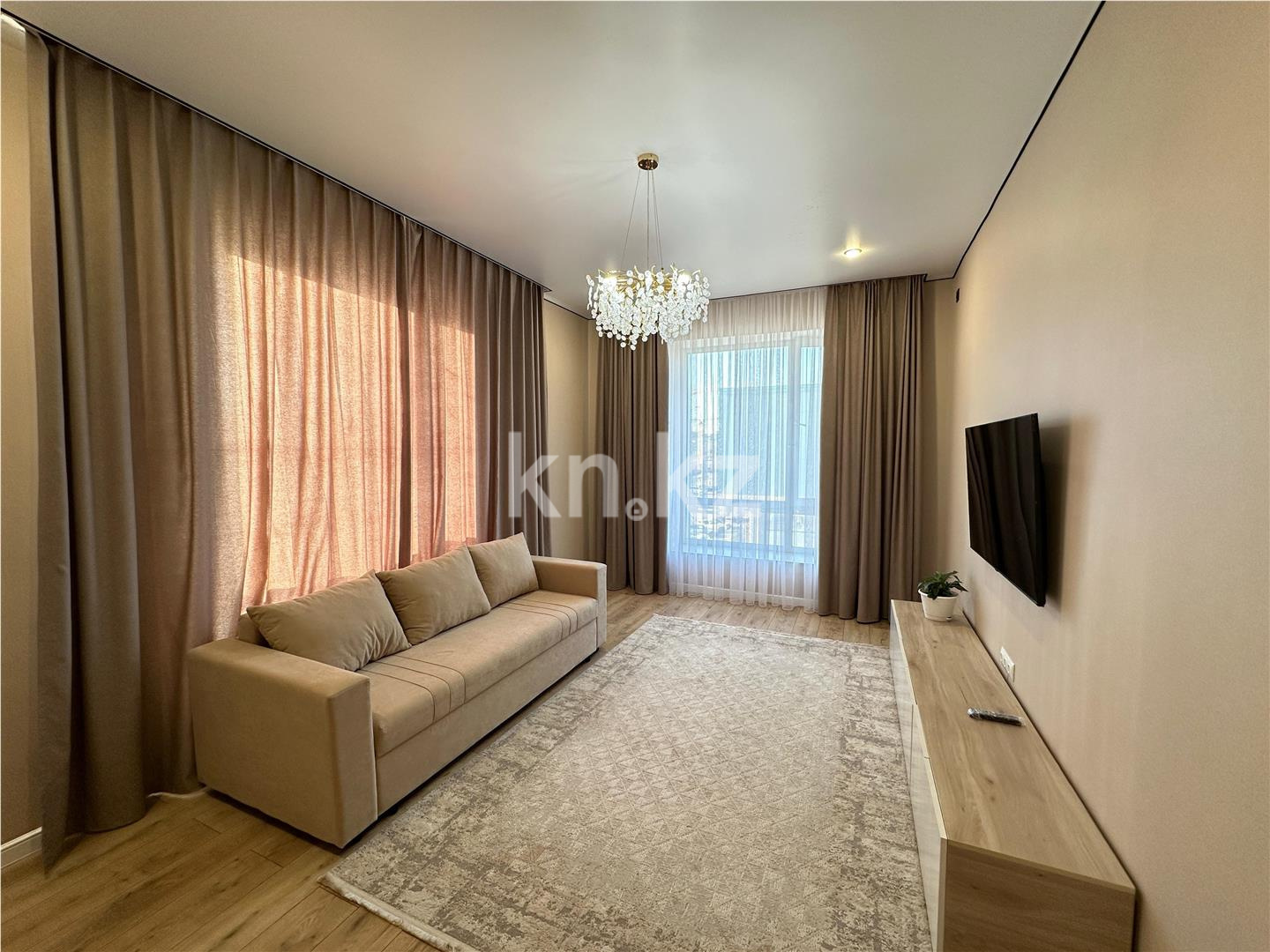 Продажа 2-комнатной квартиры, 56 м², ул. Нажимеденова - Продажа квартир в Казахстане фото 1 из 8