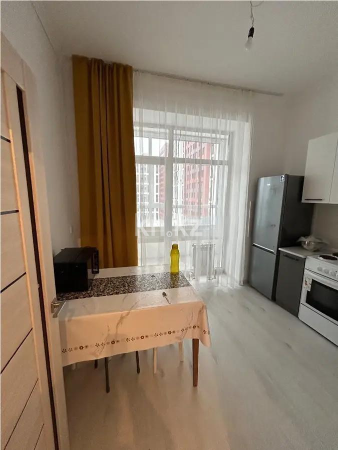 Продажа 1-комнатной квартиры, 39 м², ул. Кумисбекова, дом  4 в Астане - фото 2