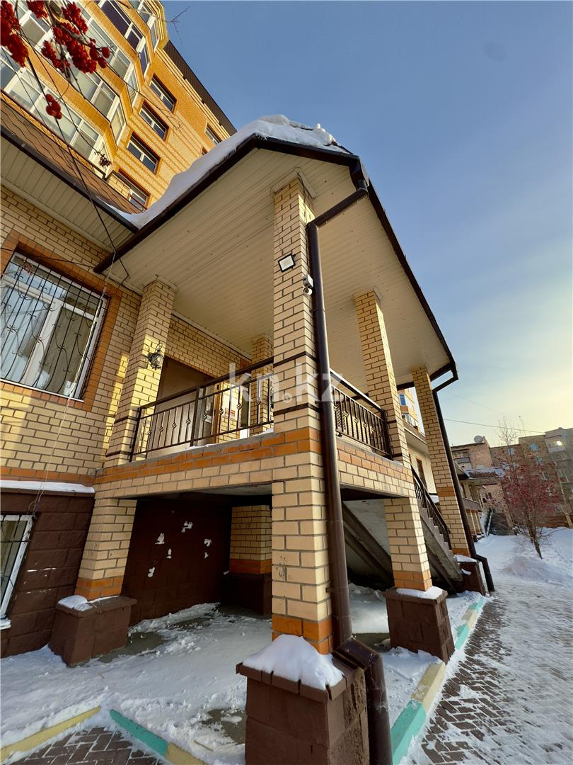 Продажа 5-комнатной квартиры, 217 м², ул. Аманжолова, дом  41 - Продажа  пятикомнатных квартир в Караганде фото 34 из 43