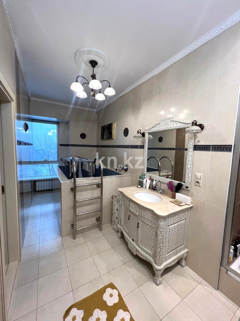 Продажа 4-комнатной квартиры, 155 м² в Алматы - фото 14