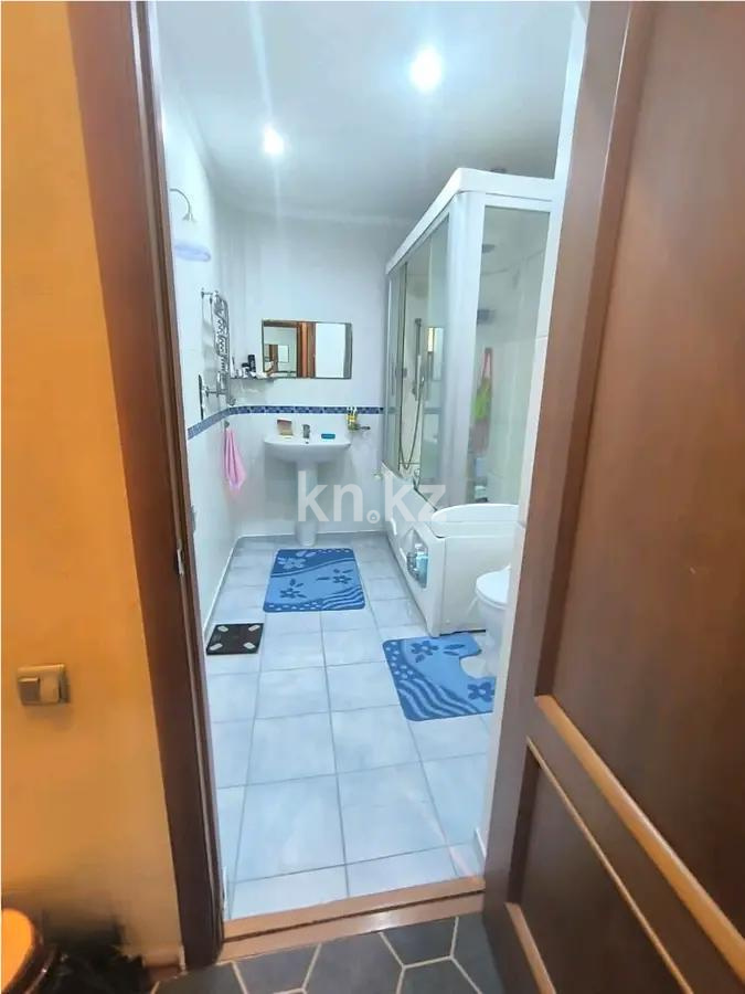 Продажа 3-комнатной квартиры, 100 м², ул. Сейфуллина, дом  9 в Астане - фото 5