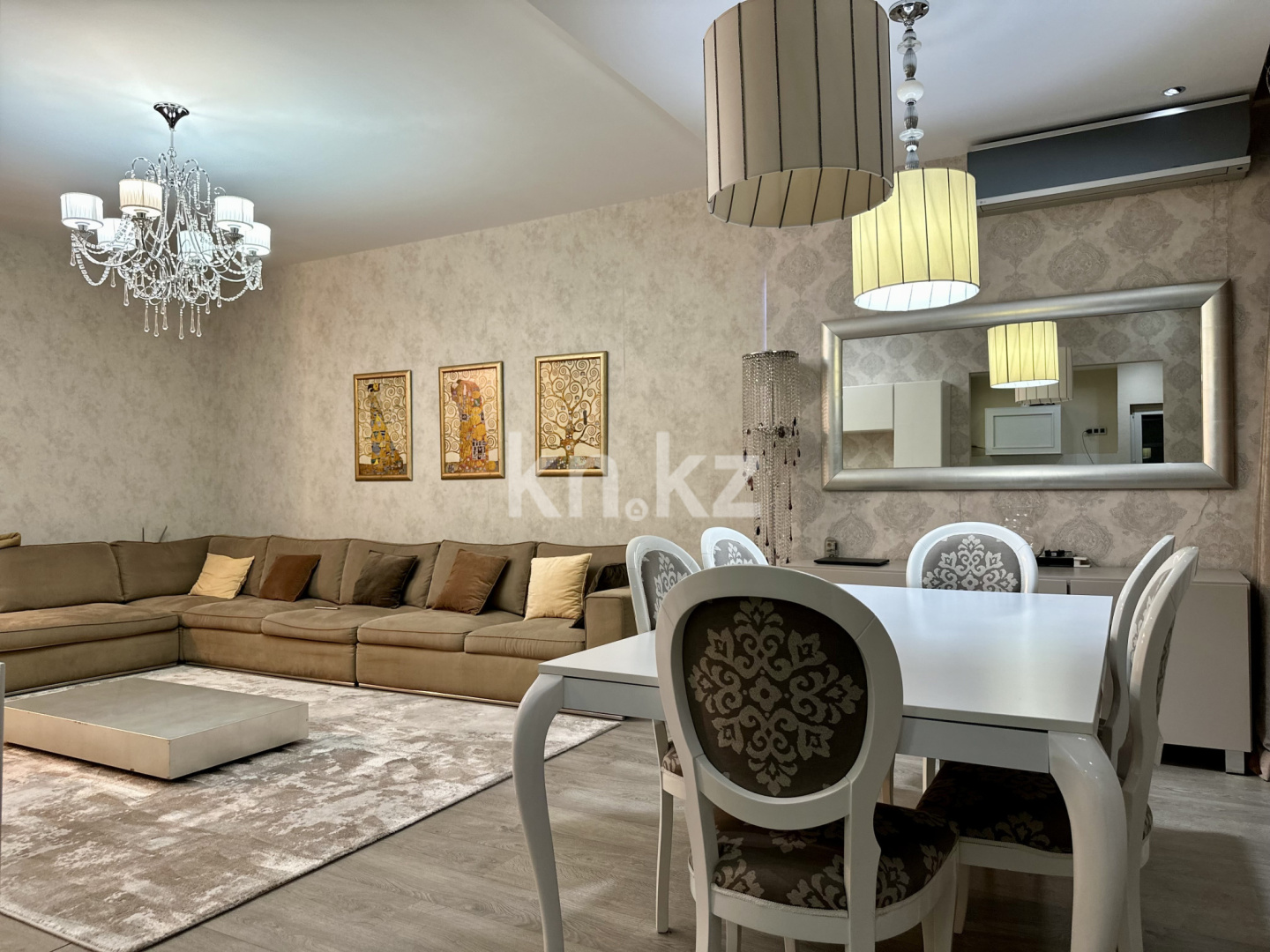 Продажа 4-комнатной квартиры, 159 м², бул. Бухар Жырау, дом  27/5в - ул. Маркова - Продажа квартир в Алматы фото 8 из 24