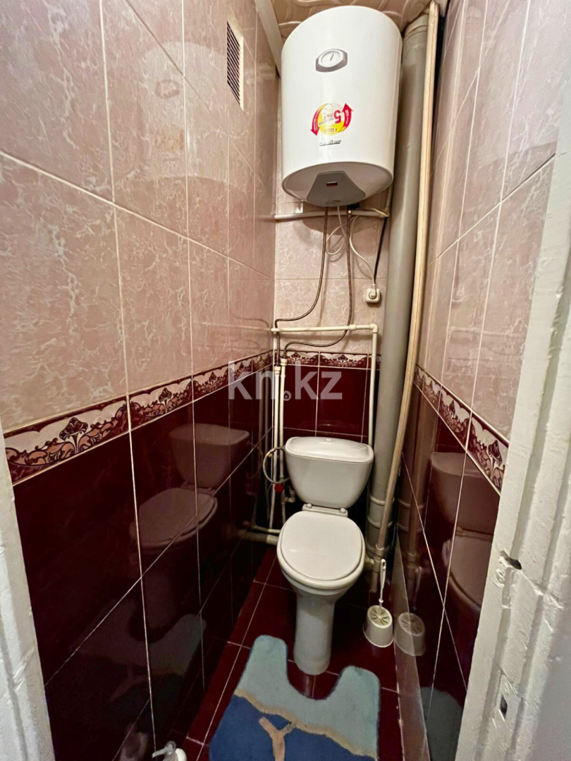 Продажа 2-комнатной квартиры, 43 м², 18-й мкр. - Продажа квартир в Караганде с фото фото 5 из 8