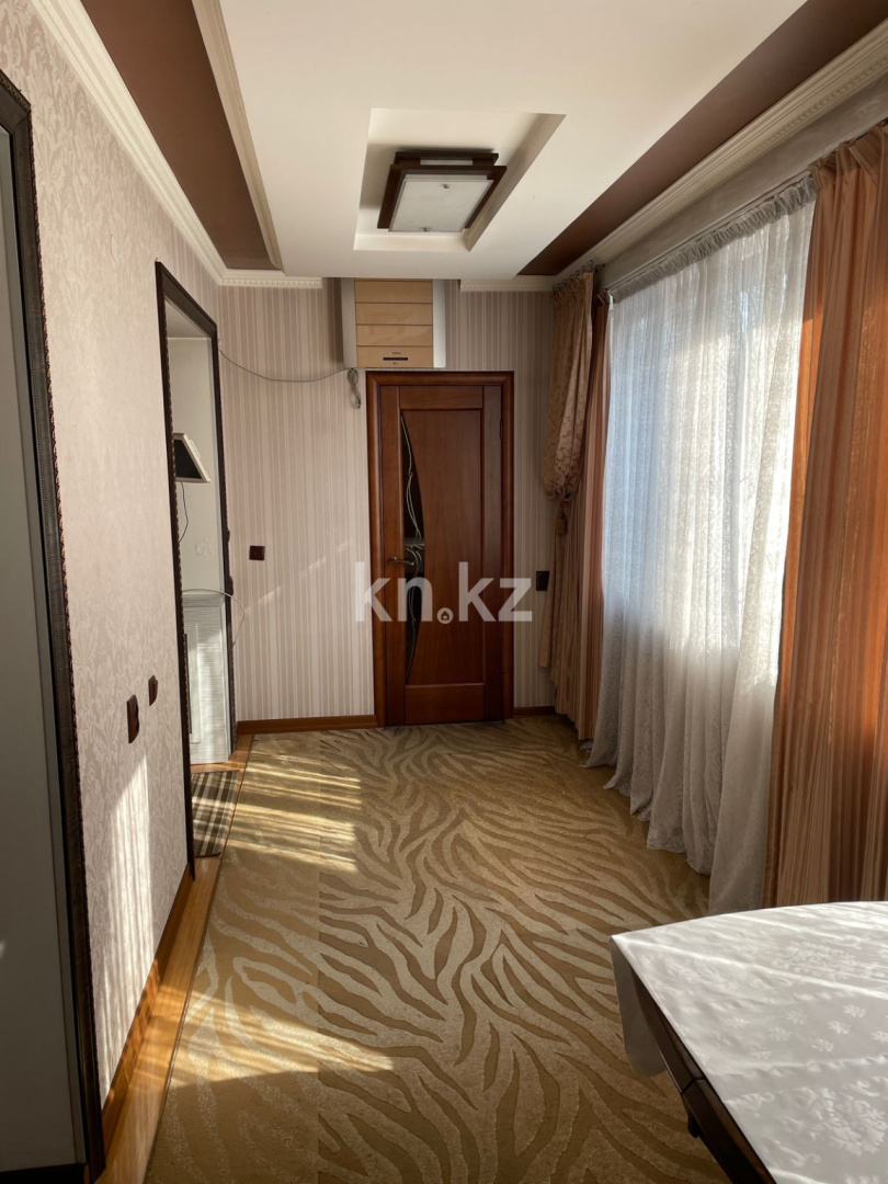 Аренда 3-комнатной квартиры, 75 м², ул. Мынбаева, дом  47 - ул. Ауэзова - Аренда  трехкомнатных квартир помесячно в Алматы с фото фото 4 из 11