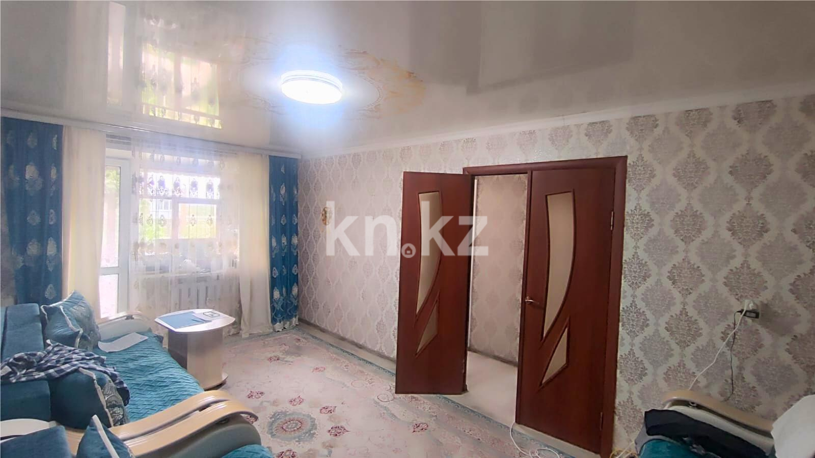 Продажа 2-комнатной квартиры, 41 м², 11 кв-л - Продажа квартир в Караганде фото 3 из 10