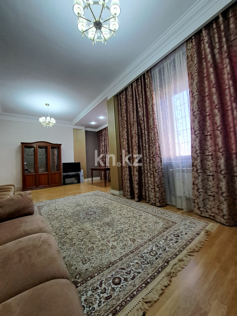 Аренда 3-комнатной квартиры, 115 м², А. Храпатый - Аренда квартиры помесячно в Астане фото 1 из 14