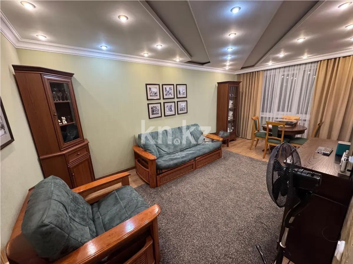 Продажа 3-комнатной квартиры, 62 м², ул. Дюсембекова, дом  35 - Продажа  трехкомнатных квартир в Караганде без посредников с фото фото 1 из 7
