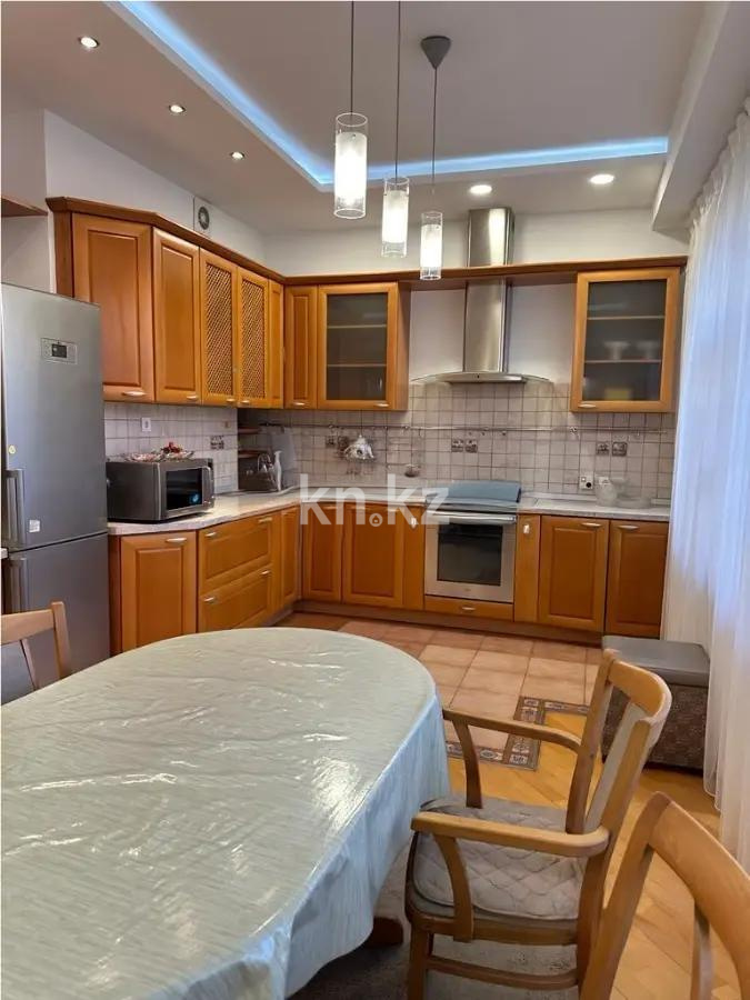 Продажа 3-комнатной квартиры, 140 м² - Продажа квартир в кирпичном доме в Алматы фото 2 из 2