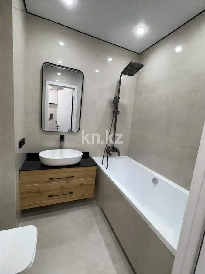 Продажа 2-комнатной квартиры, 70.2 м² в Алматы - фото 4
