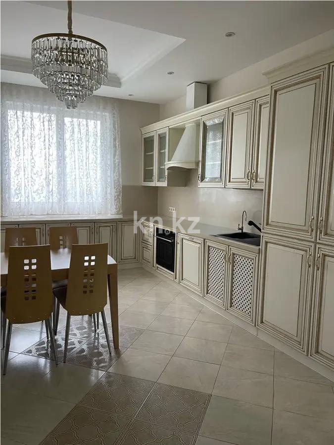 Продажа 4-комнатной квартиры, 171.8 м², ул. Достык, дом  10 в Астане - фото 5