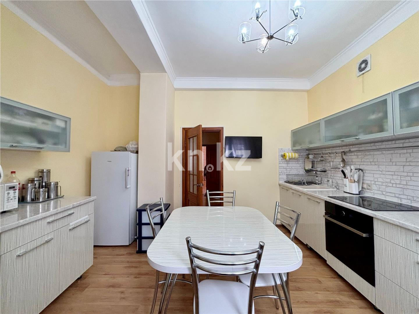 Продажа 3-комнатной квартиры, 84 м², ул. Абая - Продажа  трехкомнатных квартир в Караганде с фото фото 10 из 20