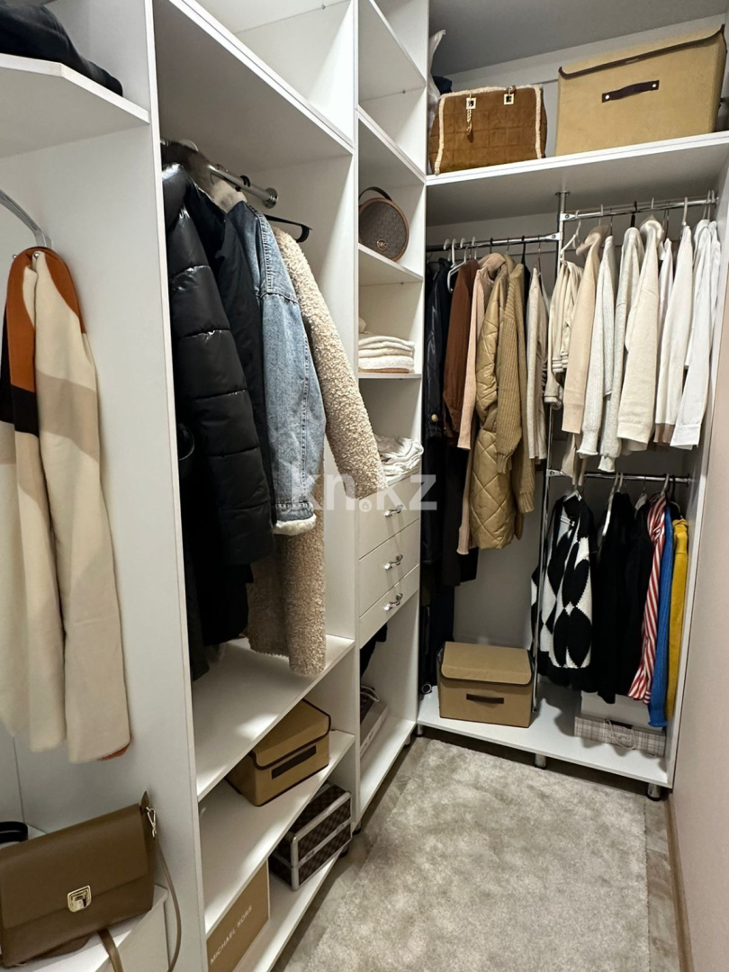 Продажа 2-комнатной квартиры, 71 м², мкр. Степной-2, дом  2/4 в Караганде - фото 4