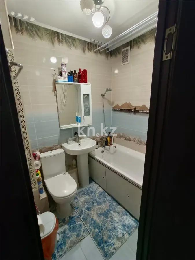 Продажа 2-комнатной квартиры, 43 м², мкр-н Аксай-2, дом  20 в Алматы - фото 4