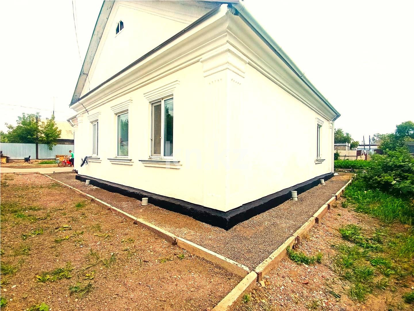 Продажа 4-комнатного дома, 75 м², ул. Пожарского - Продажа домов и коттеджей в Караганде фото 1 из 18