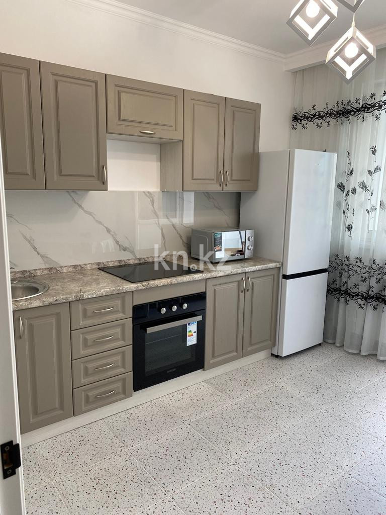 Аренда 1-комнатной квартиры, 40 м², ул. Жамбыла - Аренда квартиры помесячно в Алматы фото 1 из 13