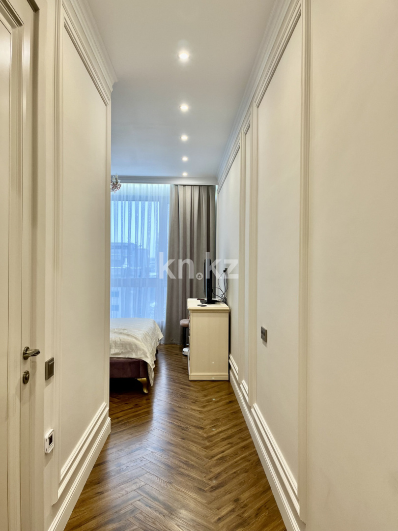 Продажа 3-комнатной квартиры, 105 м², ул. Сарайшык, дом  8 в Астане - фото 13