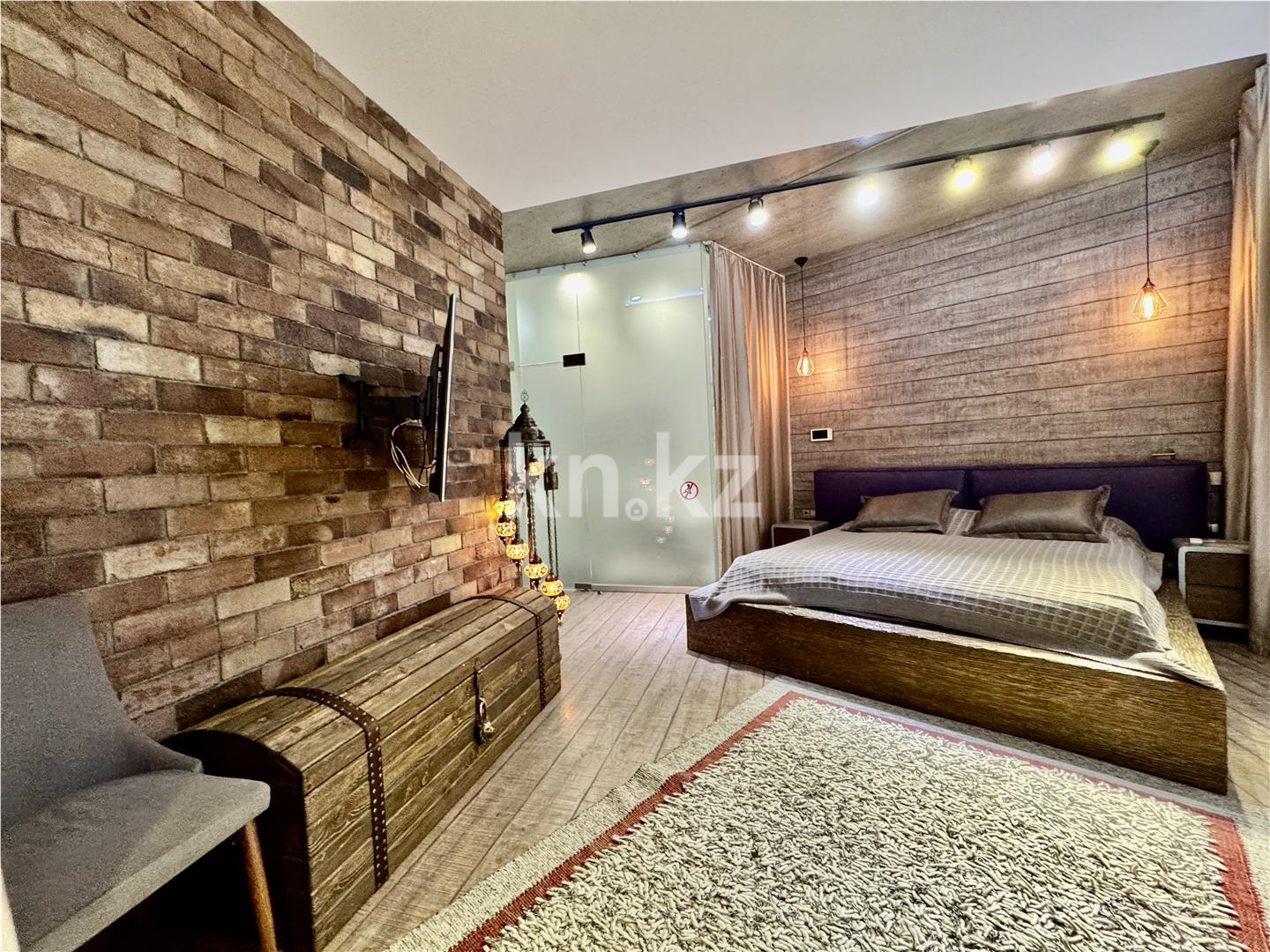 Продажа 3-комнатной квартиры, 160 м², ул. Аманжолова, дом  41 - Продажа  трехкомнатных квартир в Караганде с фото фото 20 из 52