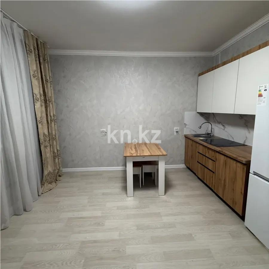 Продажа 1-комнатной квартиры, 42 м², ул. Отырар, дом  18 в Астане - фото 2