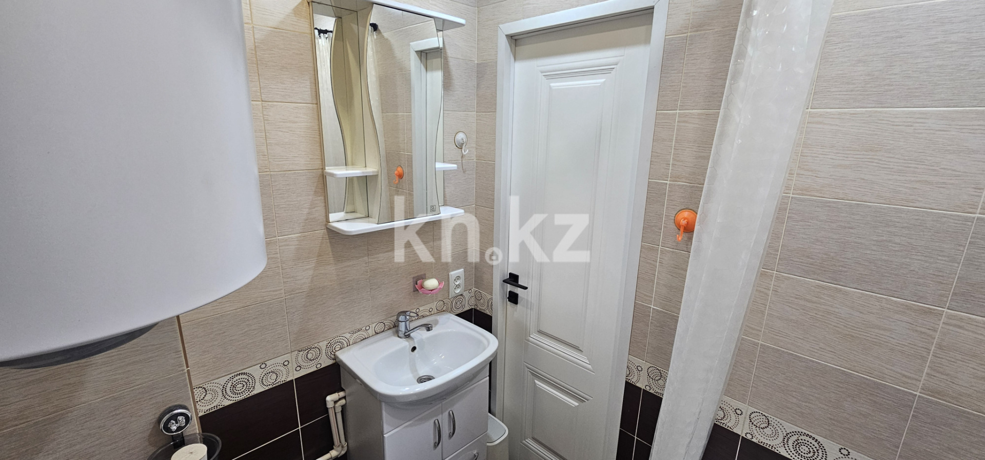 Продажа 3-комнатной квартиры, 43 м² - Продажа трехкомнатных квартир в панельном доме в Караганде - страница 5 фото 16 из 16