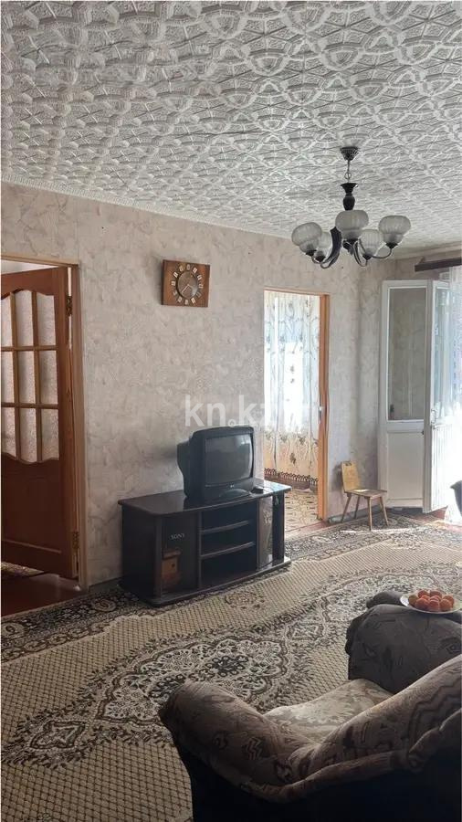 Продажа 4-комнатной квартиры, 60 м², ул. Муканова, дом  2 - Продажа  четырехкомнатных квартир в Караганде фото 1 из 8