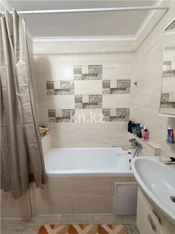 Продажа 3-комнатной квартиры, 61 м², мкр. Степной-3, дом  8 в Караганде - фото 5