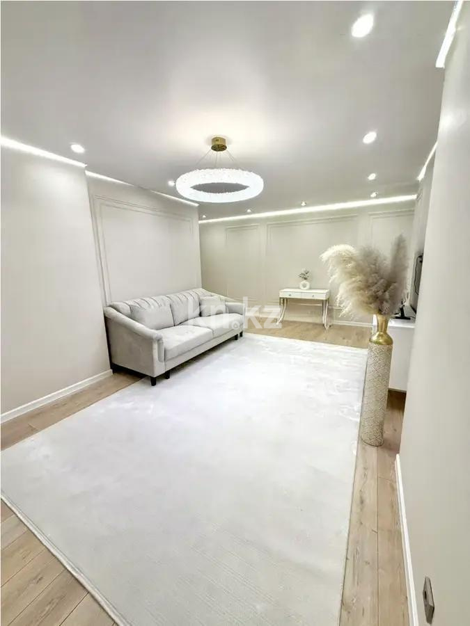 Продажа 2-комнатной квартиры, 60 м² в Алматы