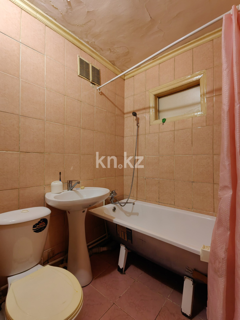 Продажа 3-комнатной квартиры, 42 м², ул. Магнитогорская, дом  2 в Караганде - фото 20