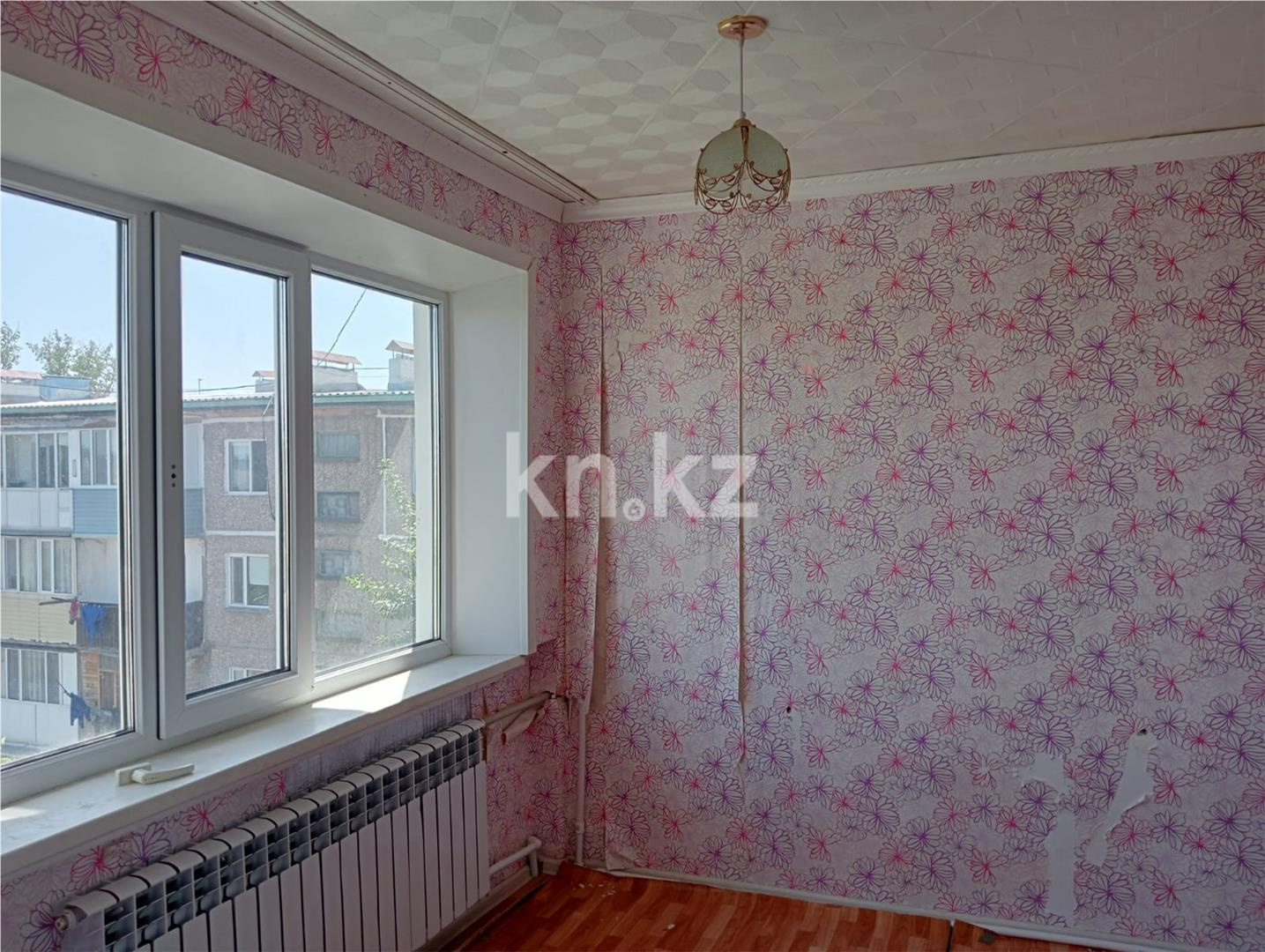 Продажа 3-комнатной квартиры, 46 м², 3 мкр-н - Продажа  трехкомнатных квартир в Абае фото 1 из 9