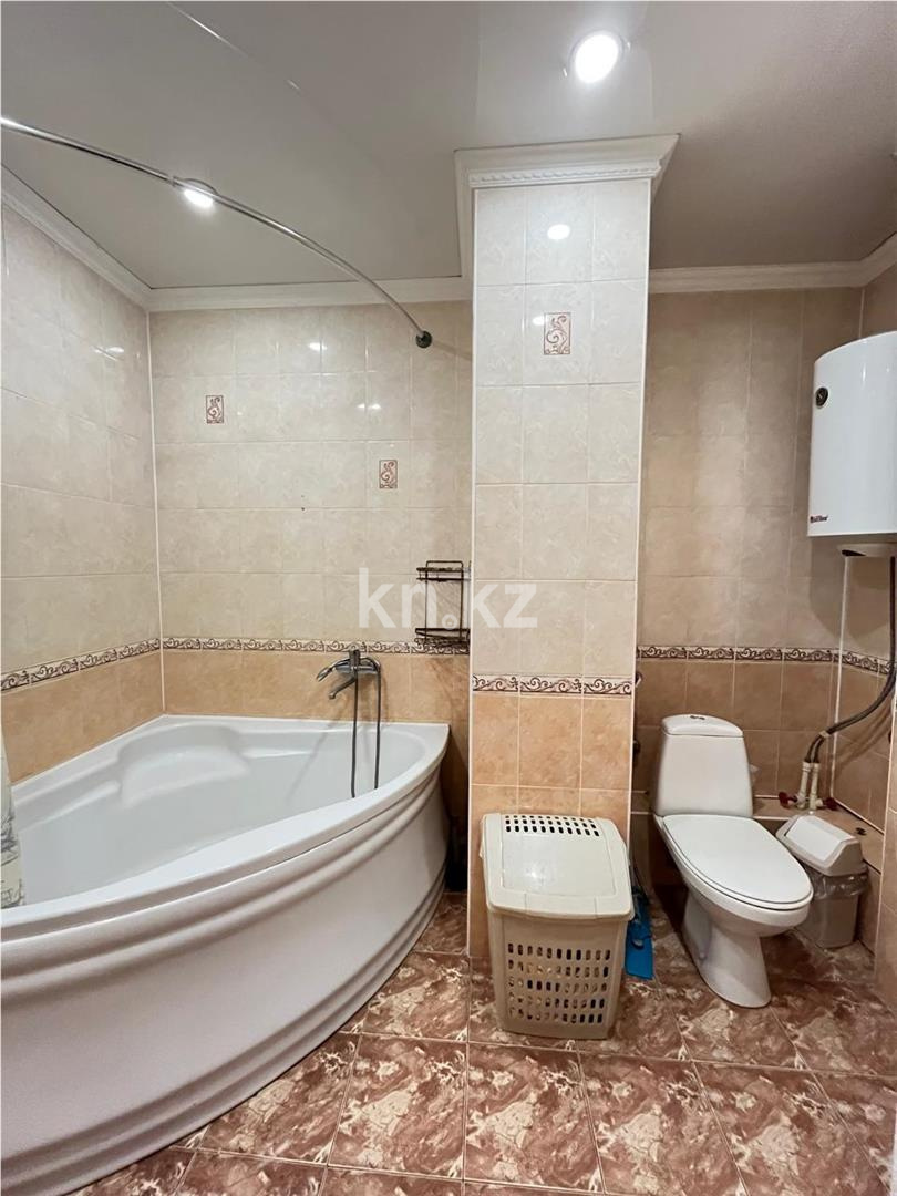 Продажа 3-комнатной квартиры, 92 м², пр. Шахтеров, дом  31а - Продажа квартир в Караганде фото 16 из 17