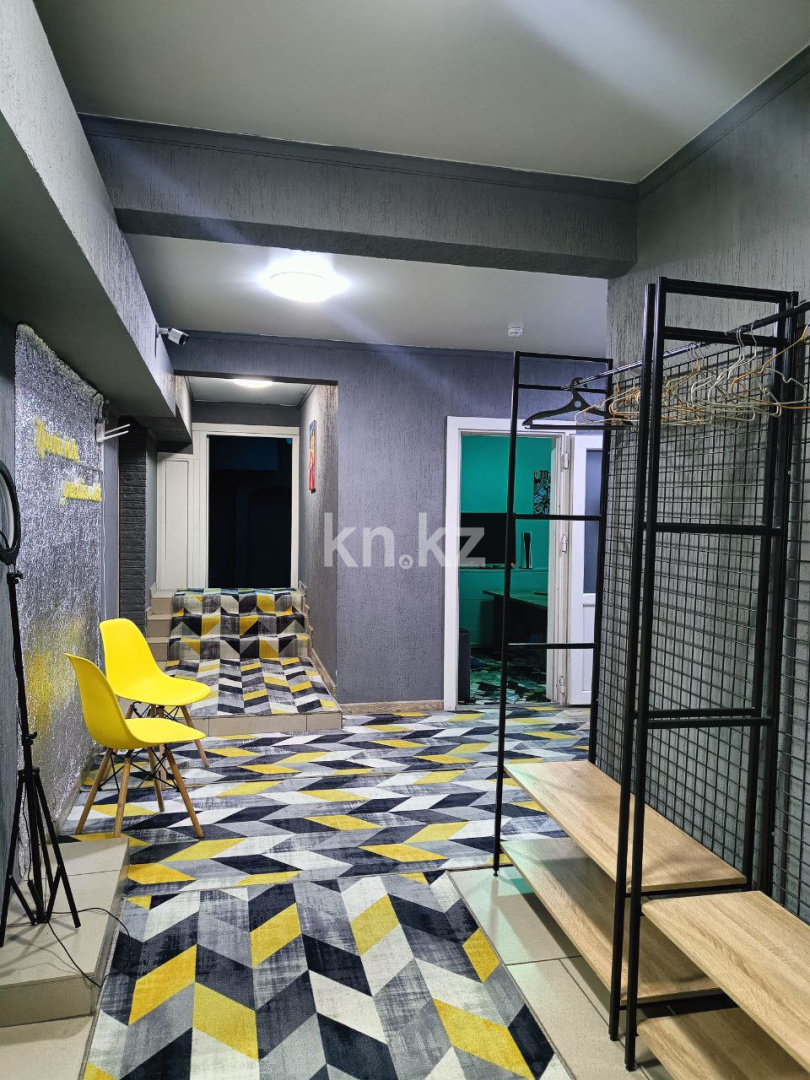 Продажа , 196 м², ул. Тимирязева, дом  181 - Продажа жилой и коммерческой недвижимости в Усть-Каменогорске фото 3 из 9