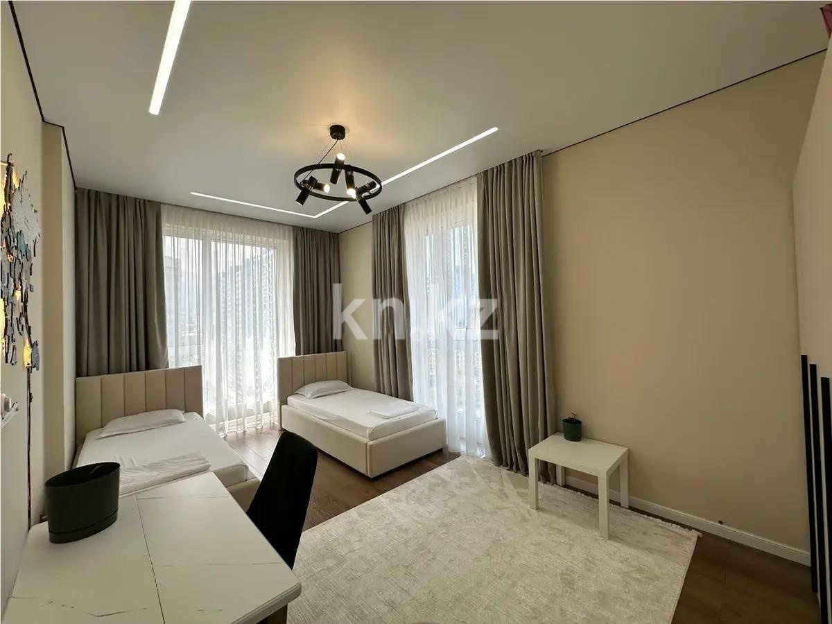 Продажа 4-комнатной квартиры, 128.1 м², пр. Абая, дом  165 в Алматы - фото 4
