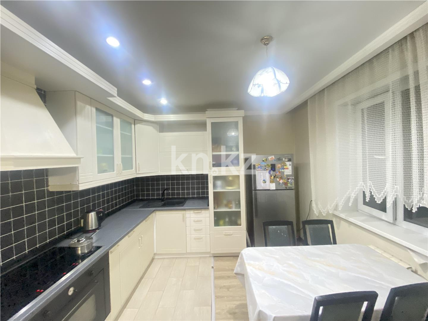 Продажа 2-комнатной квартиры, 74.9 м², пр. Кабанбай батыра - Продажа  двухкомнатных квартир в Астане фото 1 из 7