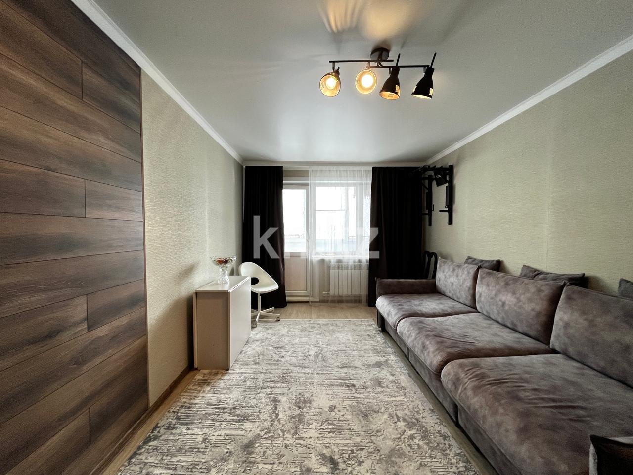 Продажа 3-комнатной квартиры, 62 м², пр. Республики - Продажа  трехкомнатных квартир в Караганде фото 1 из 18