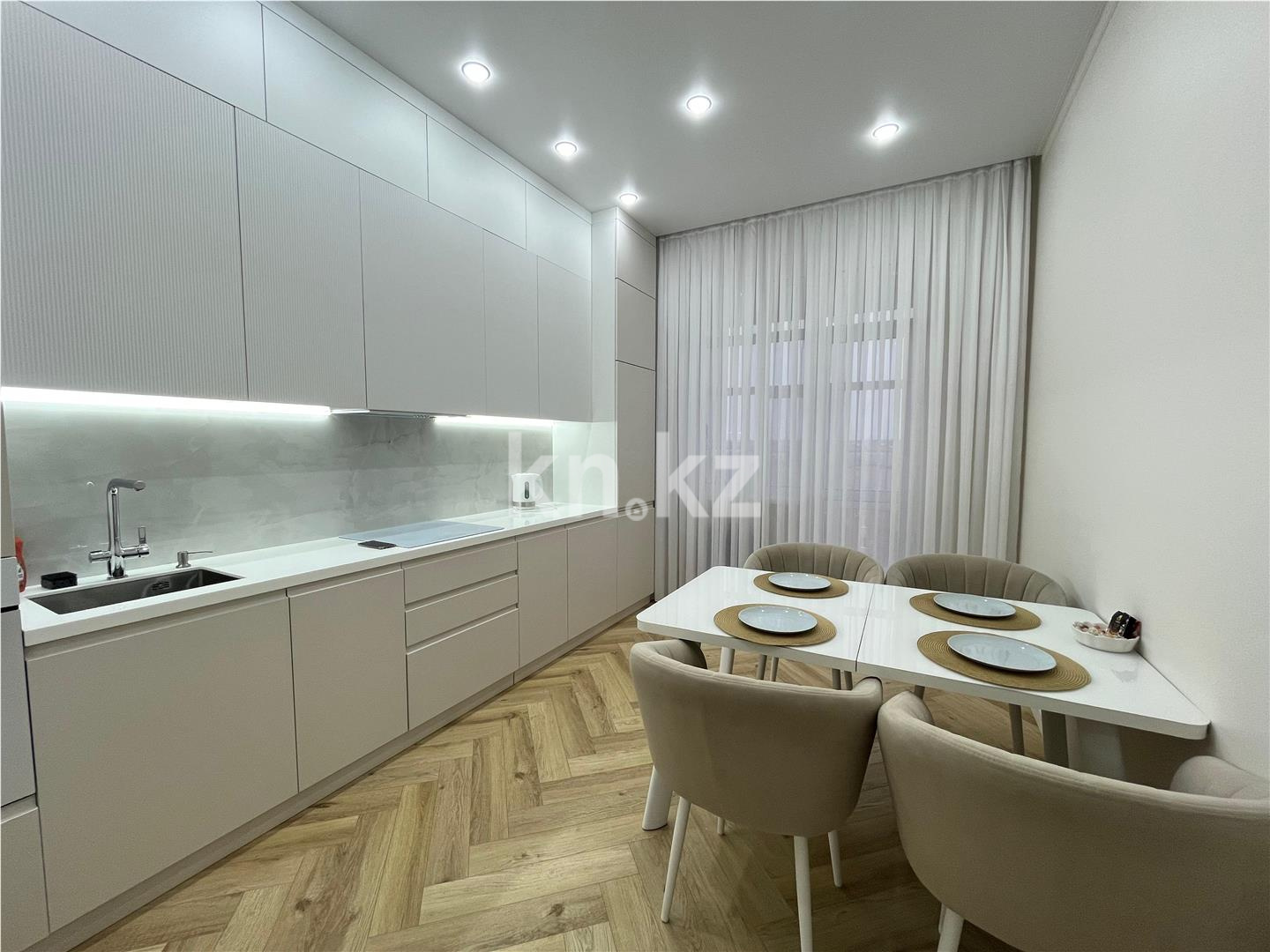 Продажа 2-комнатной квартиры, 64 м², ул. Муканова, дом  47/3 в Караганде - фото 8