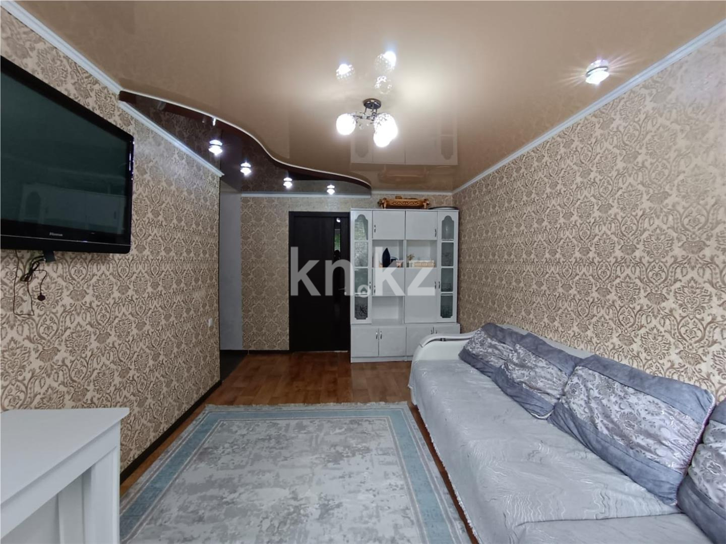 Продажа 3-комнатной квартиры, 63 м², мкр-н 21, дом  25 в Караганде - фото 2