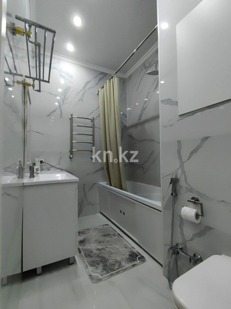 Продажа 4-комнатной квартиры, 109 м², пр. Шахтеров, дом  52б - Продажа  четырехкомнатных квартир в Караганде фото 26 из 40