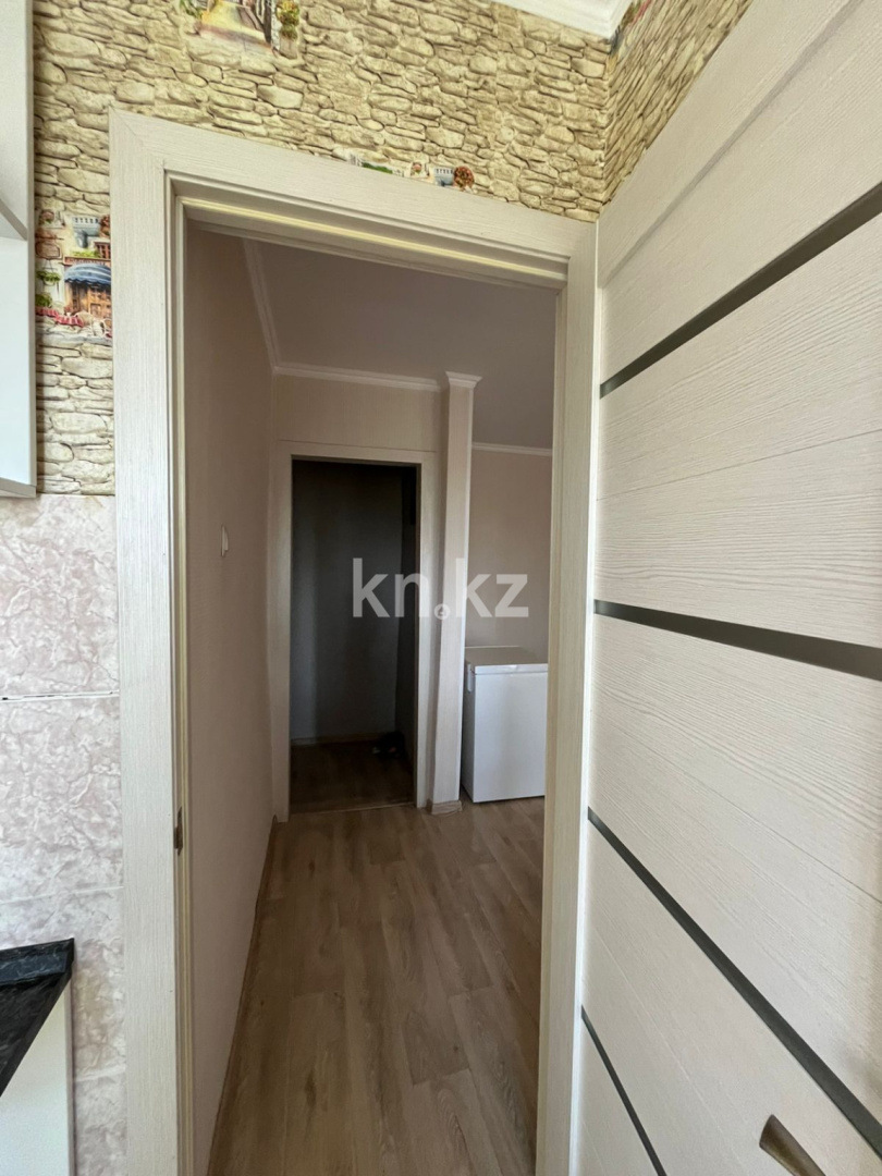 Продажа 2-комнатной квартиры, 43 м², мкр-н 17 - Продажа  двухкомнатных квартир в Караганде фото 2 из 10