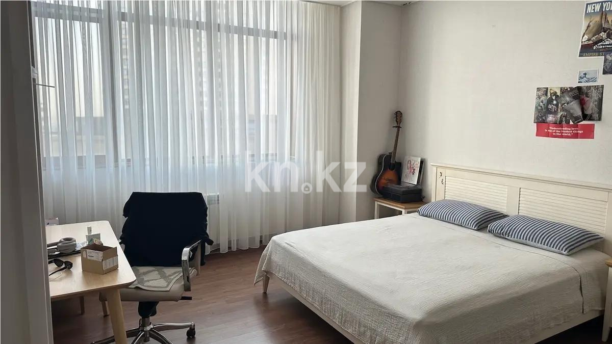 Продажа 5-комнатной квартиры, 213 м², ул. Байтурсынова, дом  1 - Продажа  пятикомнатных квартир в Астане с фото фото 1 из 5