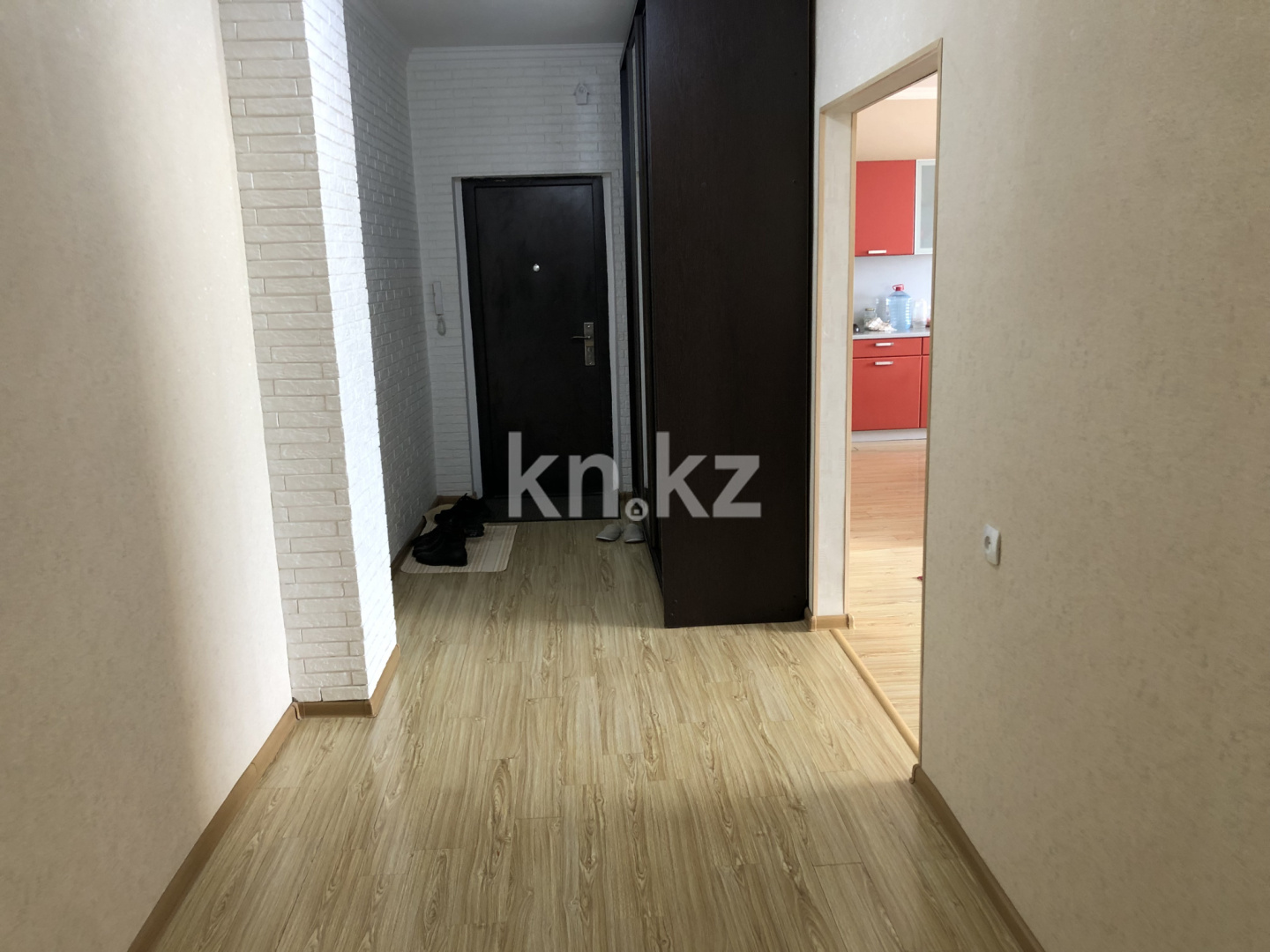 Продажа 3-комнатной квартиры, 93 м², пр. Шахтеров, дом  31а - Продажа земельных участков в Уральске фото 2 из 17