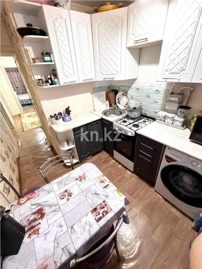 Продажа 3-комнатной квартиры, 63 м², ул. Гапеева, дом  23 в Караганде - фото 4
