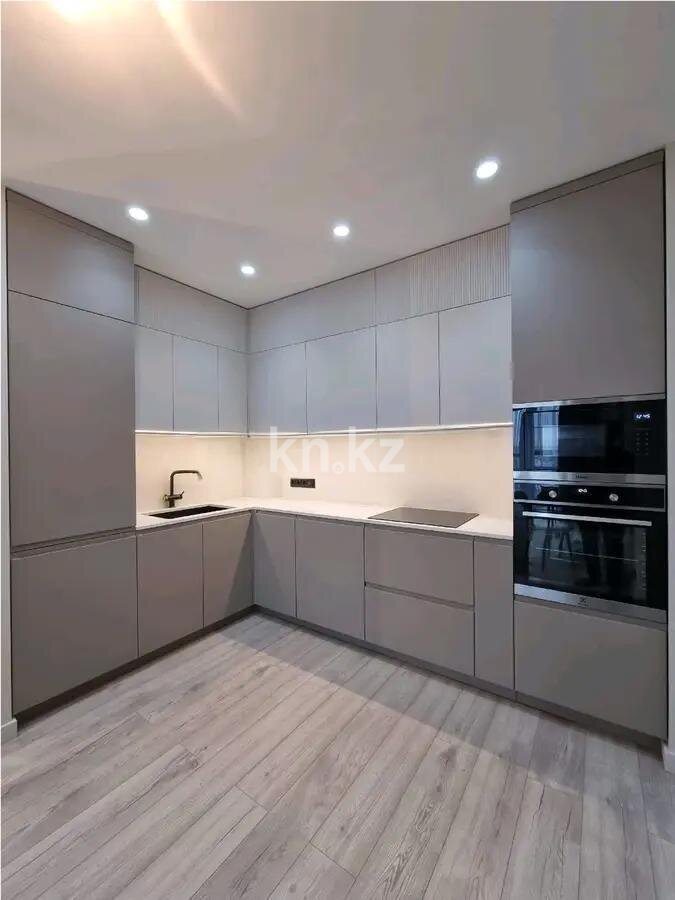 Продажа 3-комнатной квартиры, 145 м² в Астане - фото 2