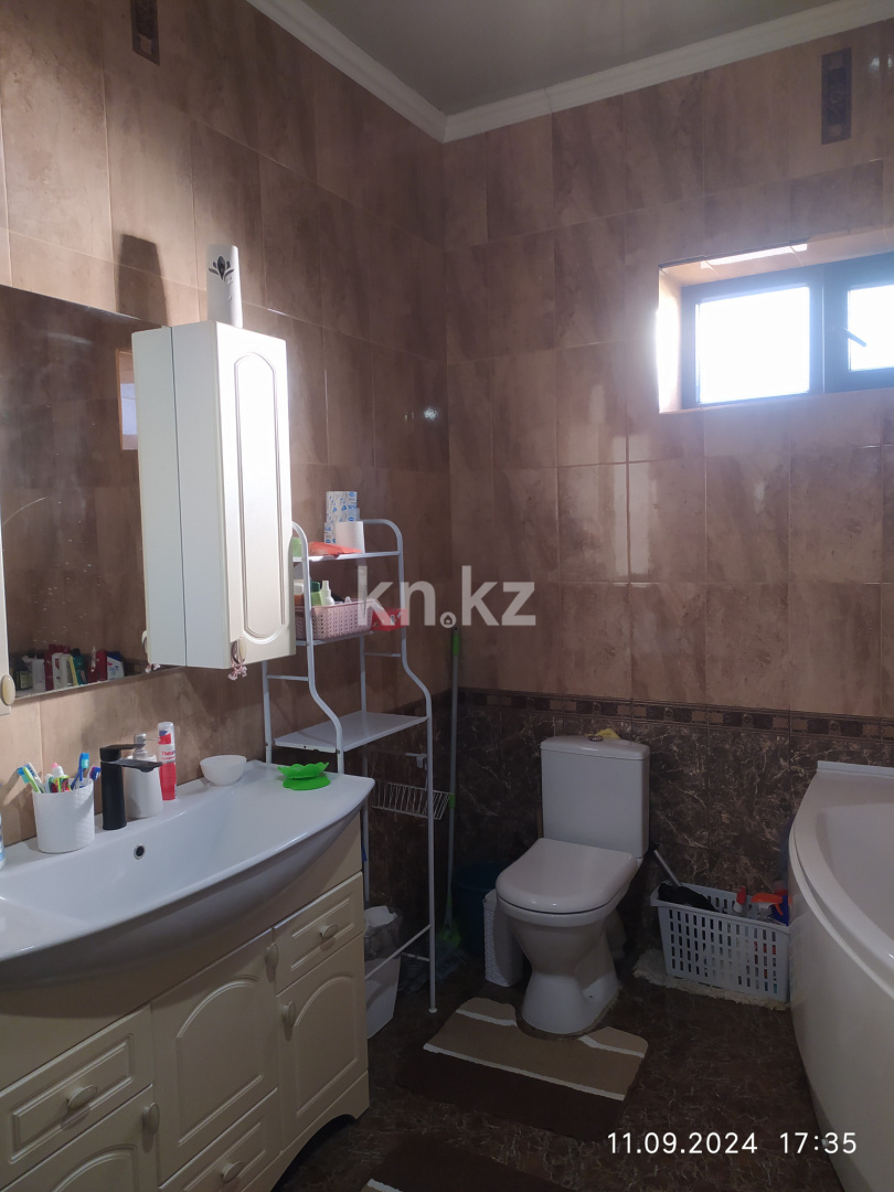 Продажа 5-комнатного дома, 350 м², ул. Яссауи, дом  12а - Продажа квартир в Шымкенте фото 19 из 24